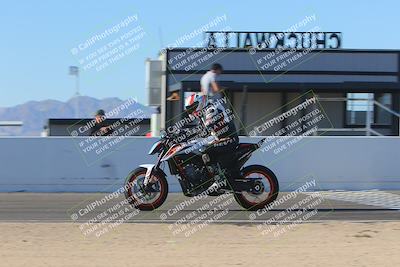 media/Nov-06-2023-Moto Forza (Mon) [[ce023d0744]]/4-Beginner Group/Session 4 (Finish Line Checker)/